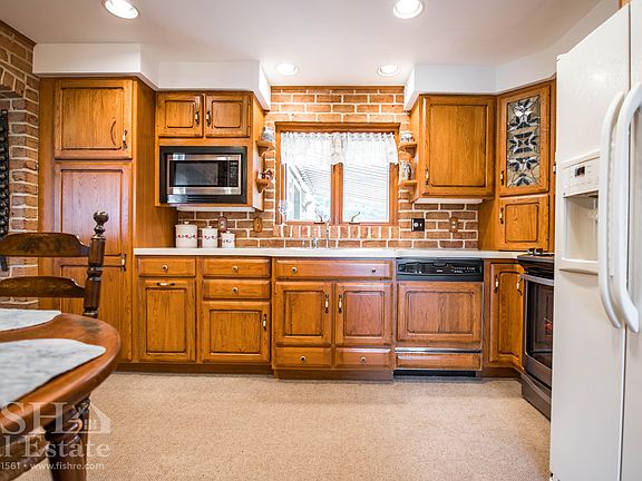 5th image of 2627 Highland Ave