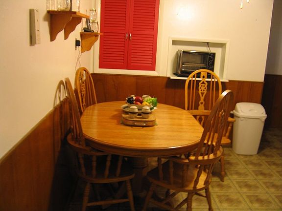Eat in kitchen