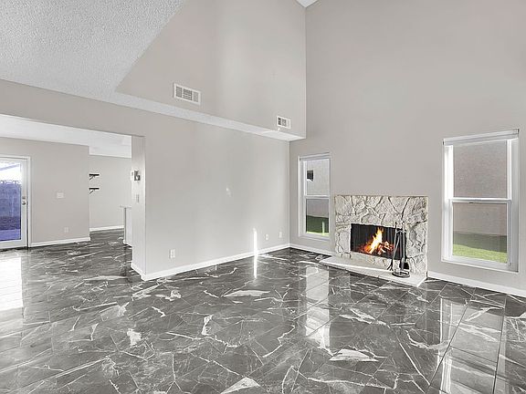 5th image of 4045 Overbrook Dr