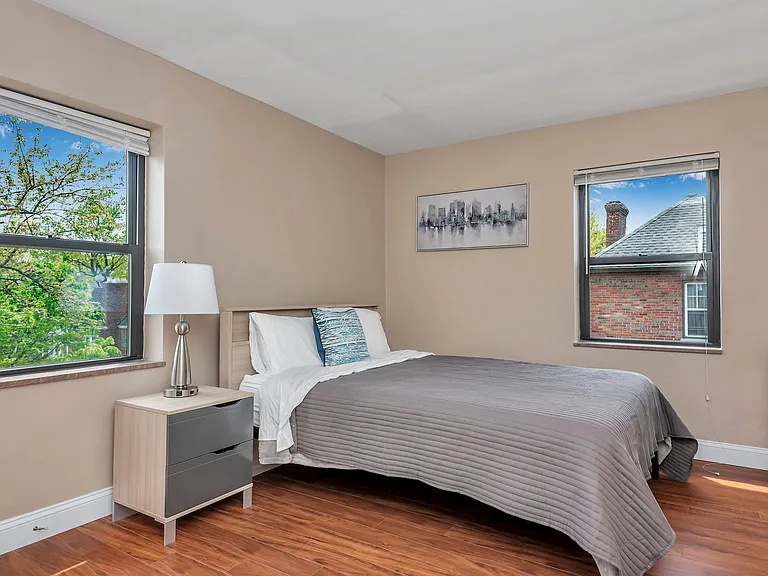 7553 Buckingham Dr — Photo 15