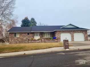535 Rolling Hills Dr, Rexburg, ID 83440
