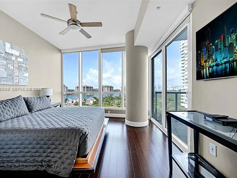 100 S Pointe Dr #801 — Photo 6