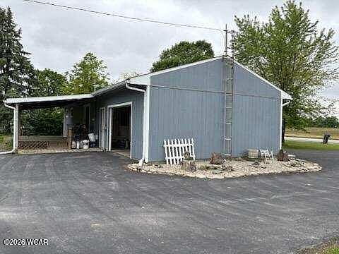 3rd image of 406 Wells Rd