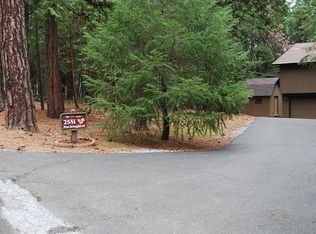 2551 Mockingbird Ln, Camino, CA 95709