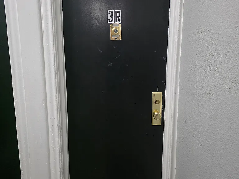188 Ashburton Ave #3RS — Photo 2