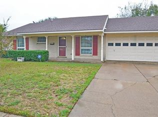 426 Woodmere Dr, Garland, TX 75043