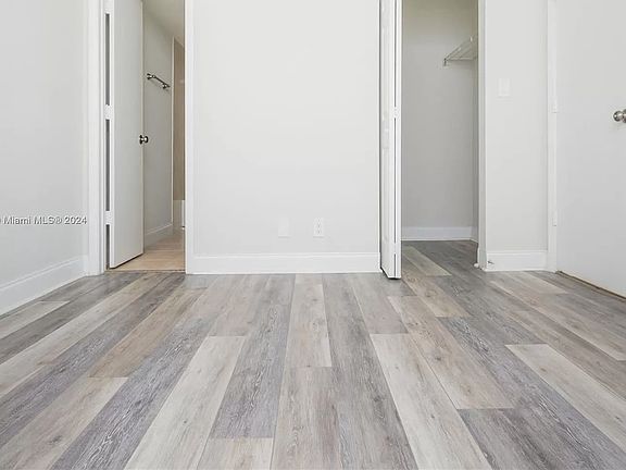 3rd image of 5060 SW 64th Ave APT 106