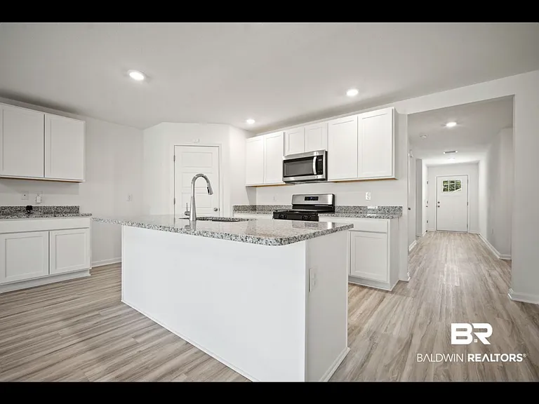 Waxwing Ave — Photo 5