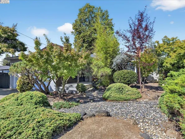 19347 Parsons Ave, Castro Valley, CA 94546
