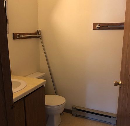 2nd image of 2721 Harvey Dr #2