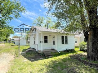 723 E 9th Ave, Hutchinson, KS 67501