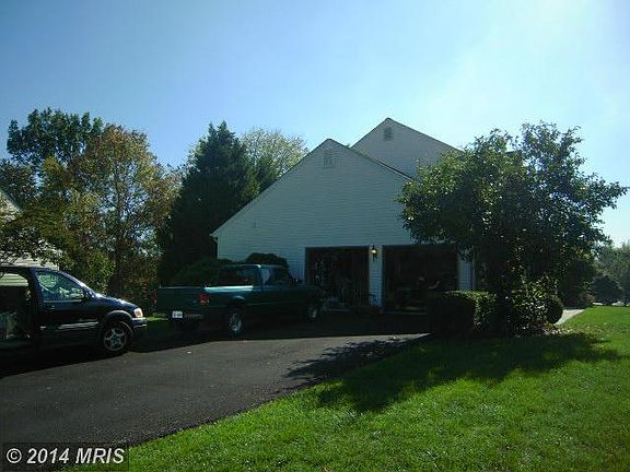 2nd image of 15299 Surrey House Way