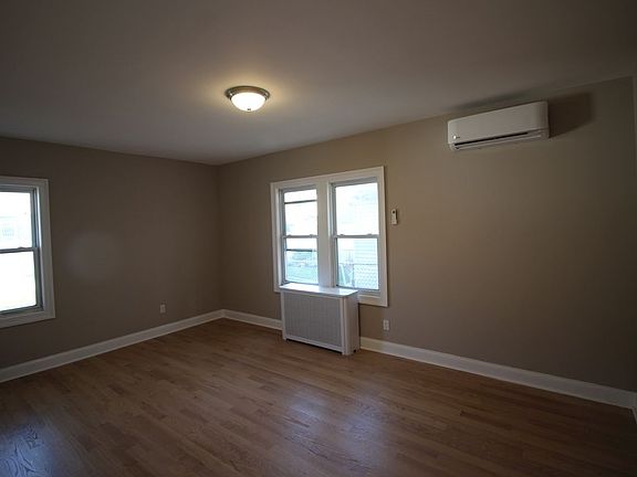 2nd image of 18507 Galway Ave