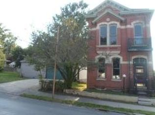 724 N 6th St, Saint Joseph, MO 64501