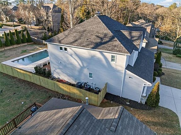 5th image of 1311 Conway Rd