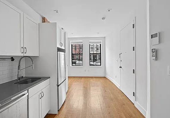 5th image of 1501 Dekalb Ave APT 1B