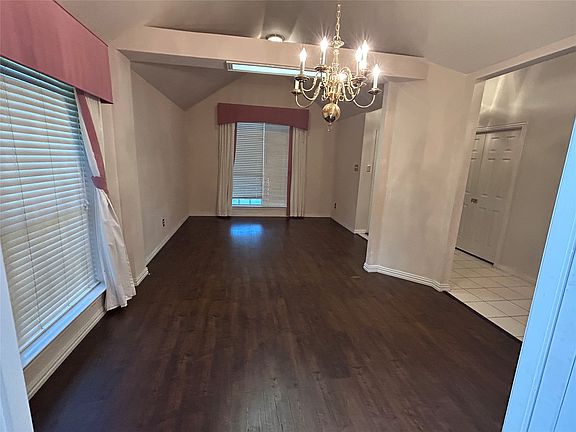 3rd image of 509 Drexel Dr