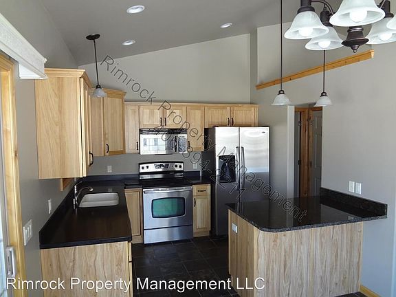 4th image of 5817 Foxtail Ln