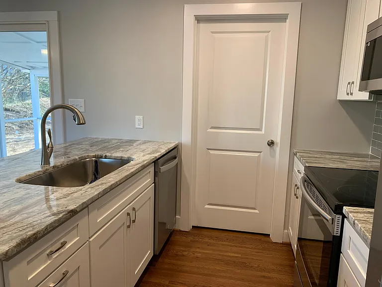 3509 Sargeant Dr — Photo 5