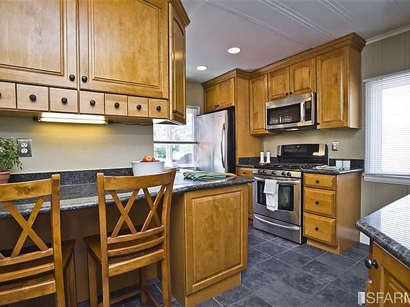4th image of 400 San Bruno Ave
