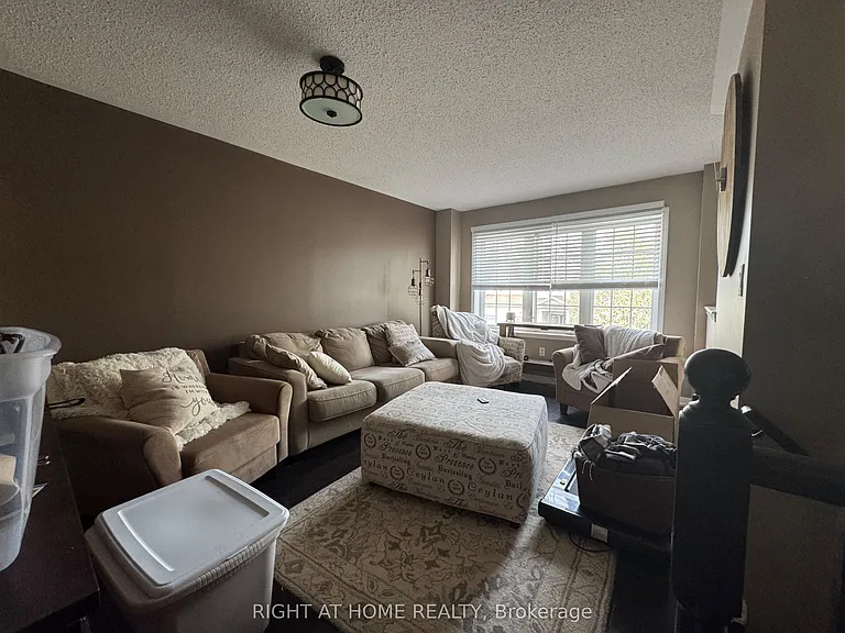 36 Farmstead Dr — Photo 7