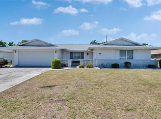1508 Del Webb Blvd, Sun City Center, FL 33573