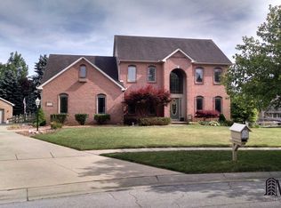 8262 Waterford, Adrian, MI 48144