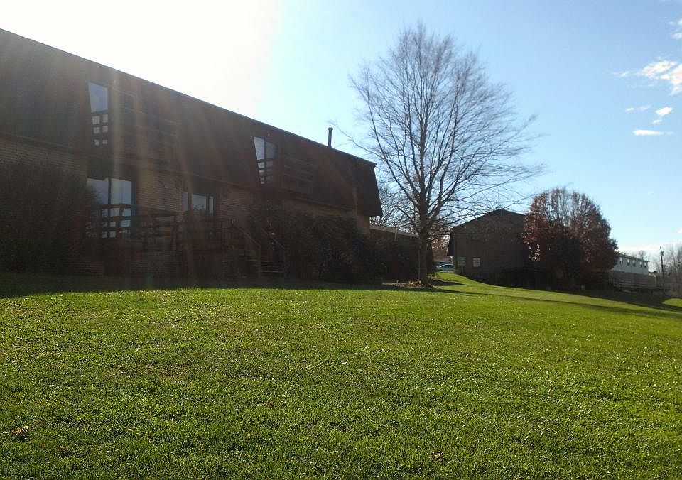 1st image of 19453 Noble Dr