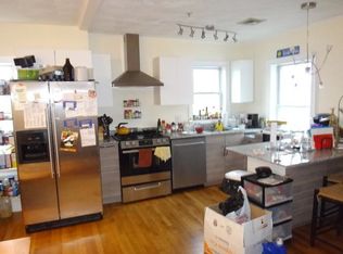 130 Hillside St #1B, Mission Hill, MA 02120