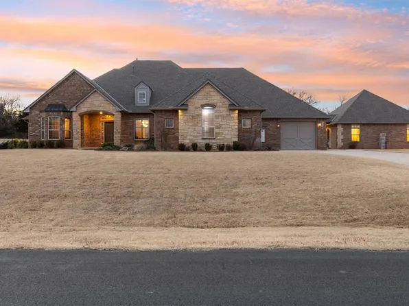 7351 Falcon Rdg, Edmond, OK 73034