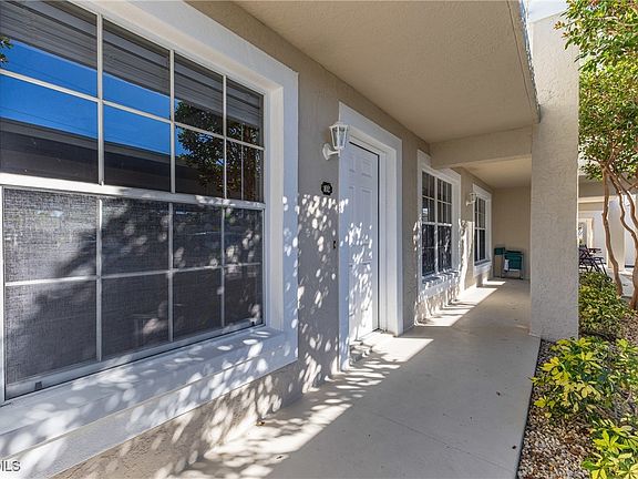 4th image of 1427 SW 47th Ter APT 102