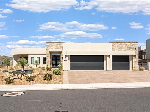 5th image of 1392 W Canyon Tree Dr