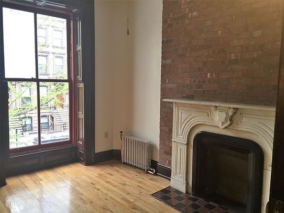 3rd image of 48 W 130th St APT 2