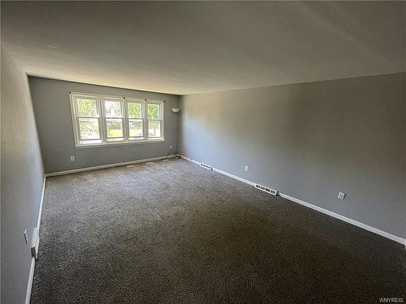 2nd image of 341 Sundridge Dr