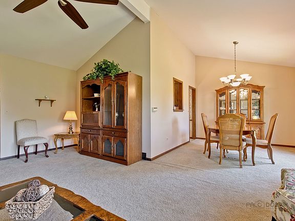 5th image of 1607 E Suffield Dr