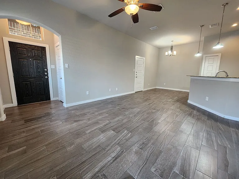 530 Creekside Frst — Photo 4