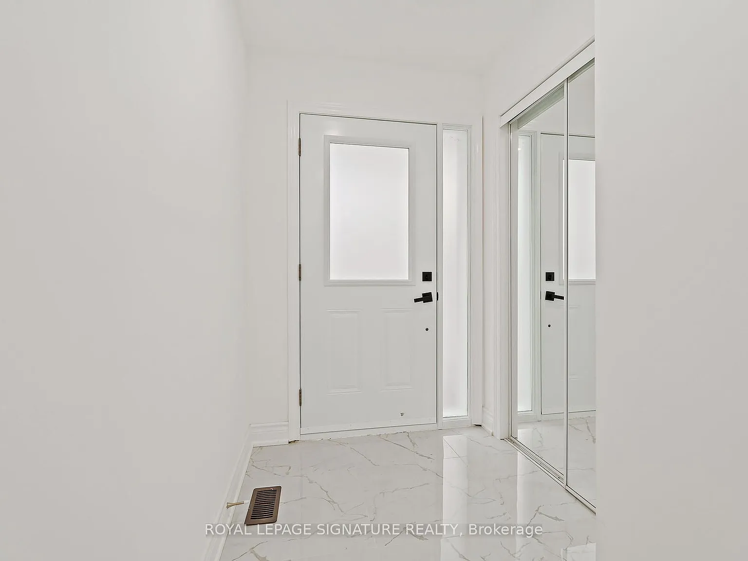 4 bed, $3,900 — Photo 4
