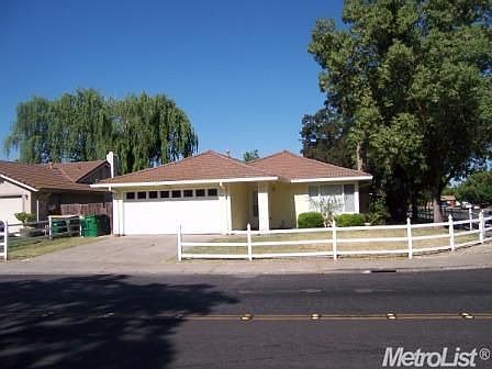 1st image of 8631 Cherbourg Way
