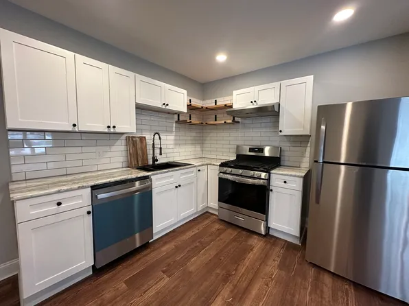 9670 Main St #1, Clarence, NY 14031