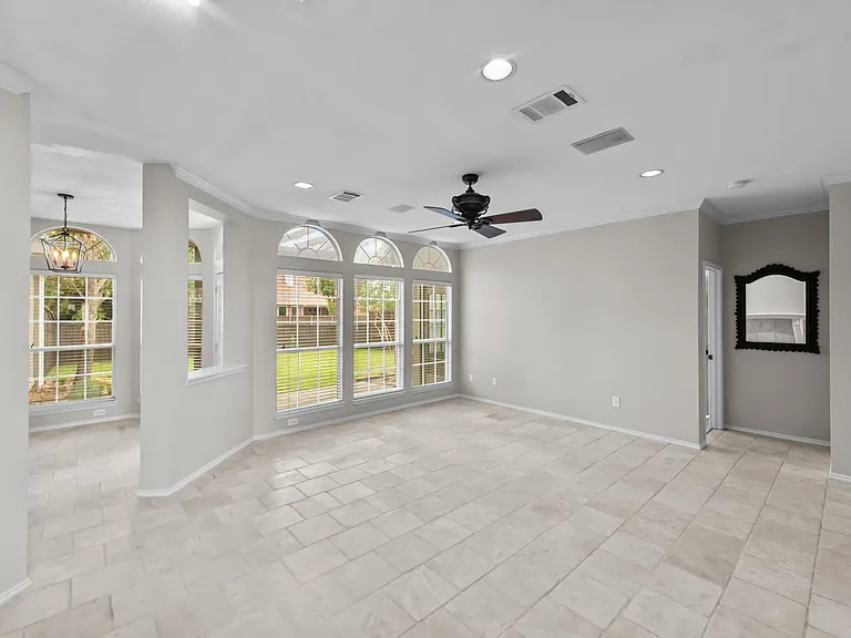 2421 Kittyhawk Dr — Photo 22