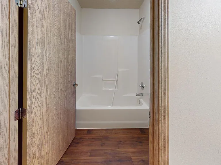 Westport Apartments — Photo 34