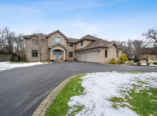 718 Raleigh Rd, Glenview, IL 60025