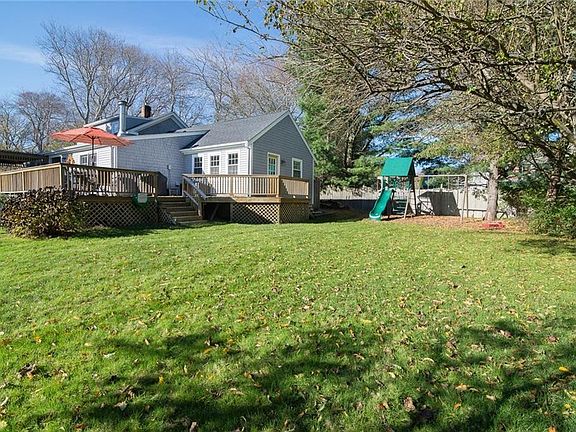 4th image of 20 Burr Ave