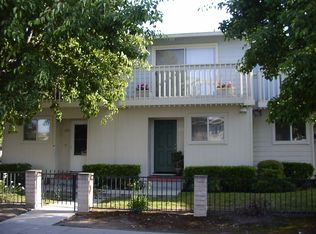 624 Hilton St, Redwood City, CA 94063