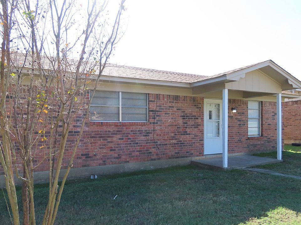 1st image of 804 Fleetwood St