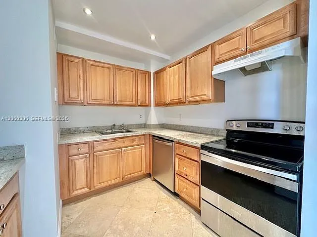 2450 NE 135th St #1005 — Photo 7
