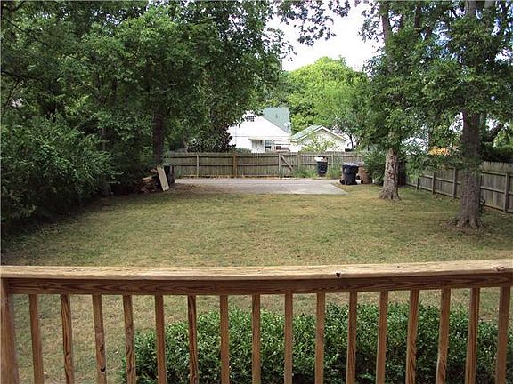 2nd image of 2608A Acklen Ave