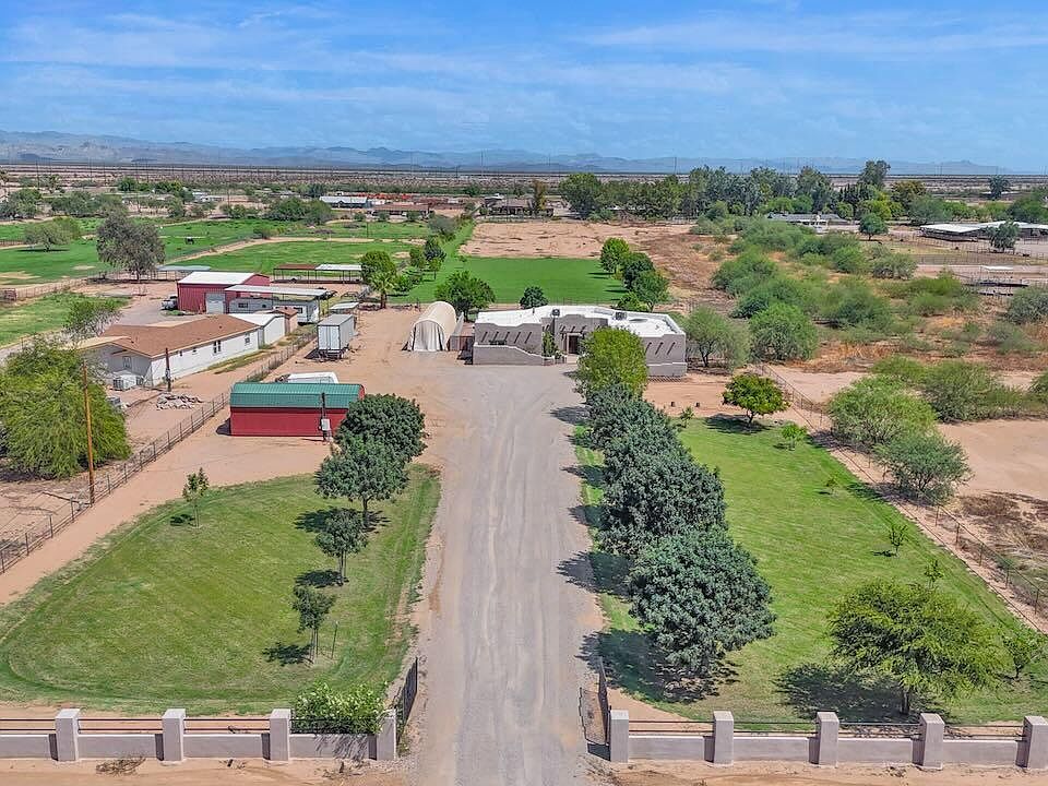 1st image of 43607 N Coyote Road