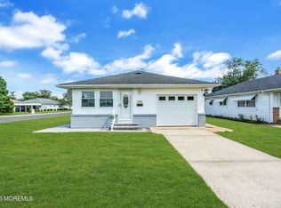 102 Barbuda Street, Toms River, NJ 08757