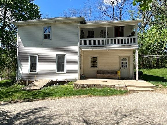 4th image of 697 Lake Ave